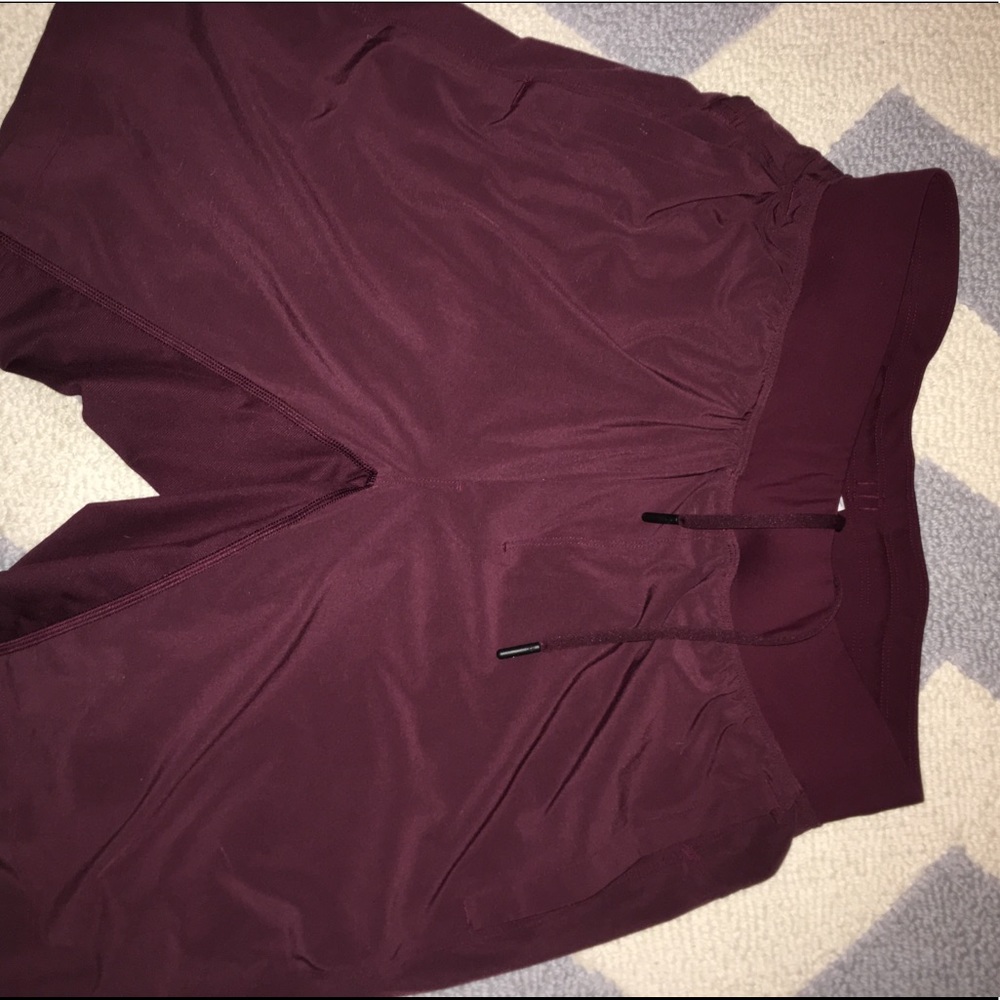 Men’s Lululemon athletic shorts